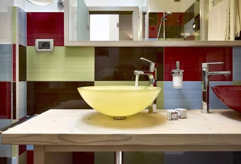 Color Home Suite Apartments