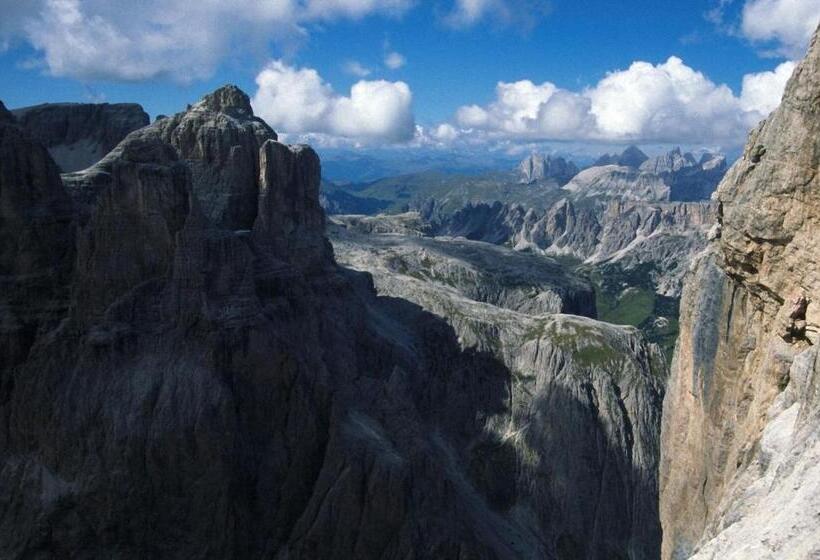 Dolomites Apartments Ciasa Vally