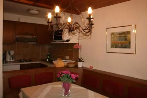 Ferienhaus Schiwiese Mit Freiem Eintritt In Die Alpentherme