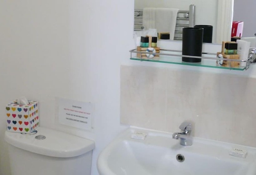 بنسيون Bow Street Runner