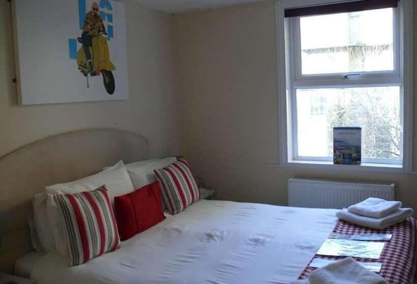 بنسيون Bow Street Runner