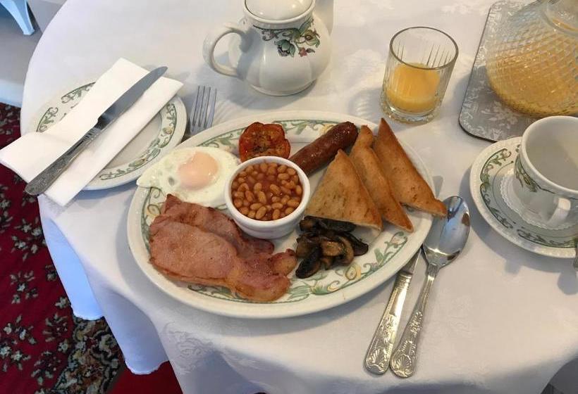 Pensjonat Norman Guest House With Free Parking