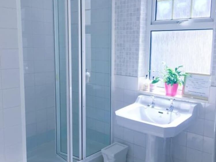 펜션 Hollybush Guest House