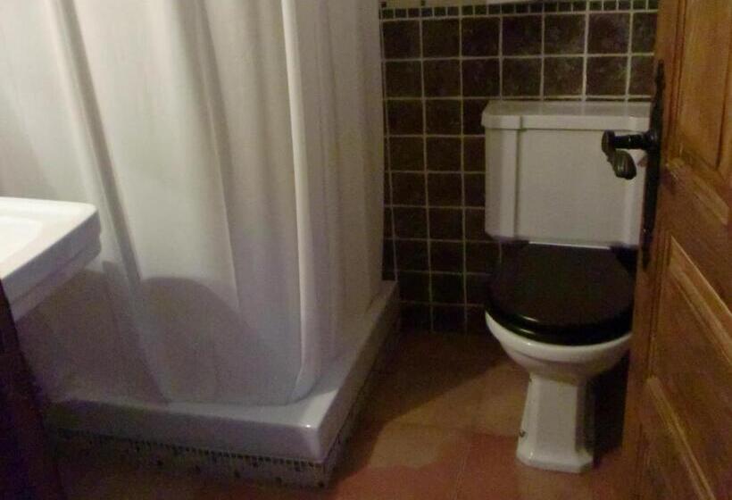 پانسیون Pensió I Apartaments La Bordeta