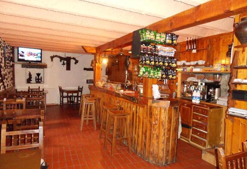 پانسیون Pensió I Apartaments La Bordeta