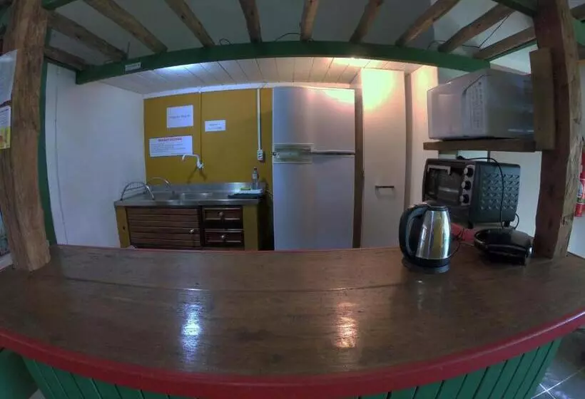 ペンション Pousada Canoa Azul Na Praia Da Ferrugem