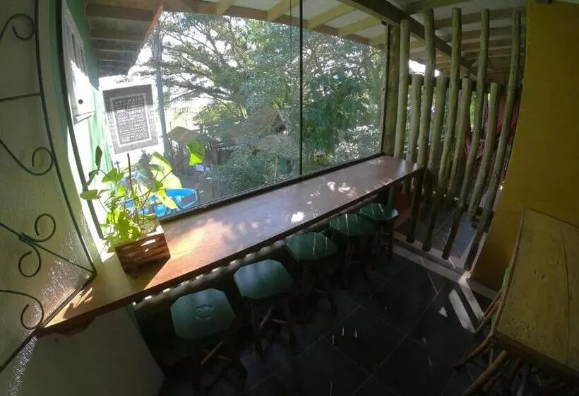 ペンション Pousada Canoa Azul Na Praia Da Ferrugem