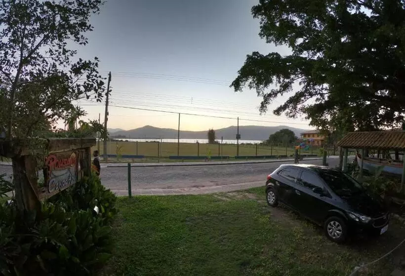 ペンション Pousada Canoa Azul Na Praia Da Ferrugem