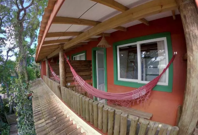 ペンション Pousada Canoa Azul Na Praia Da Ferrugem