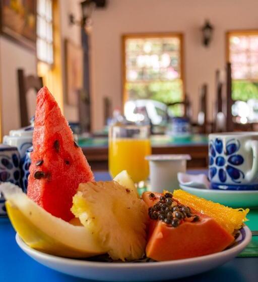 پانسیون Pousada Chafariz Das 4 Estações