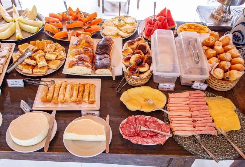 پانسیون Pousada Chafariz Das 4 Estações