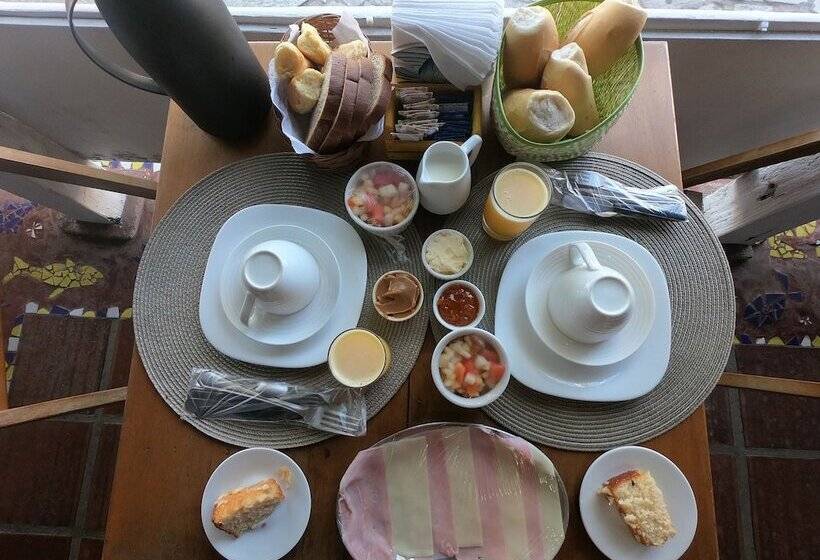 ペンション Pousada L'escale