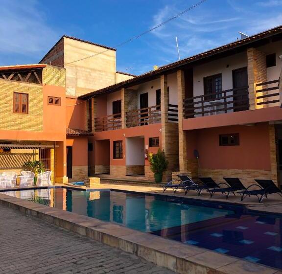 بنسيون Pousada Missare