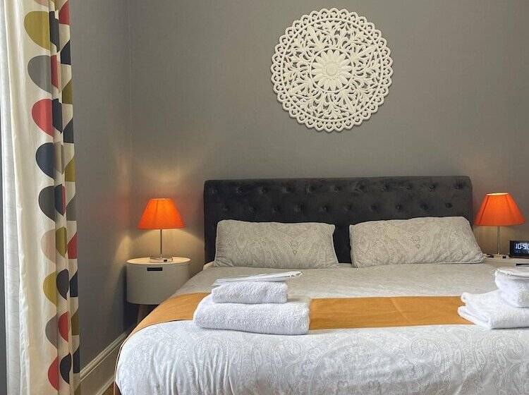 Pension (Hôtel basse catégorie) The Westbank