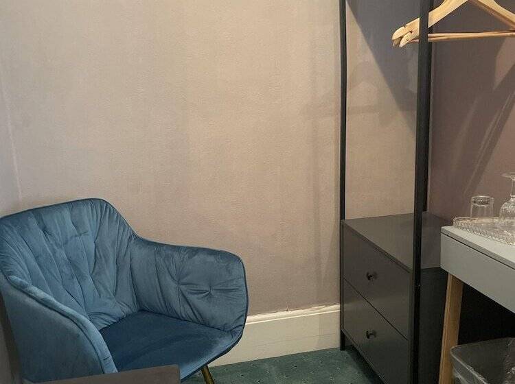 Pension (Hôtel basse catégorie) The Westbank