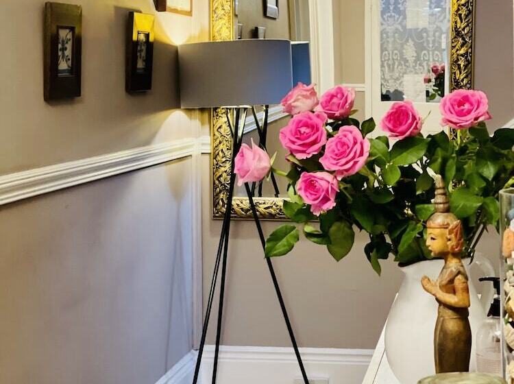 Pension (Hôtel basse catégorie) The Westbank