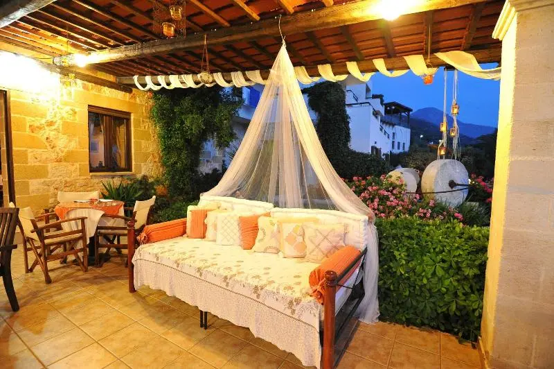 Kavousi Resort