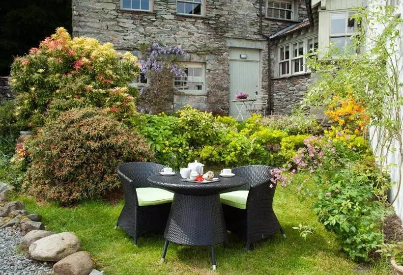 ユースホステル Eltermere Inn