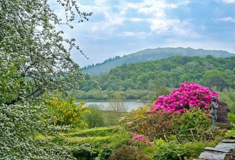 ユースホステル Eltermere Inn