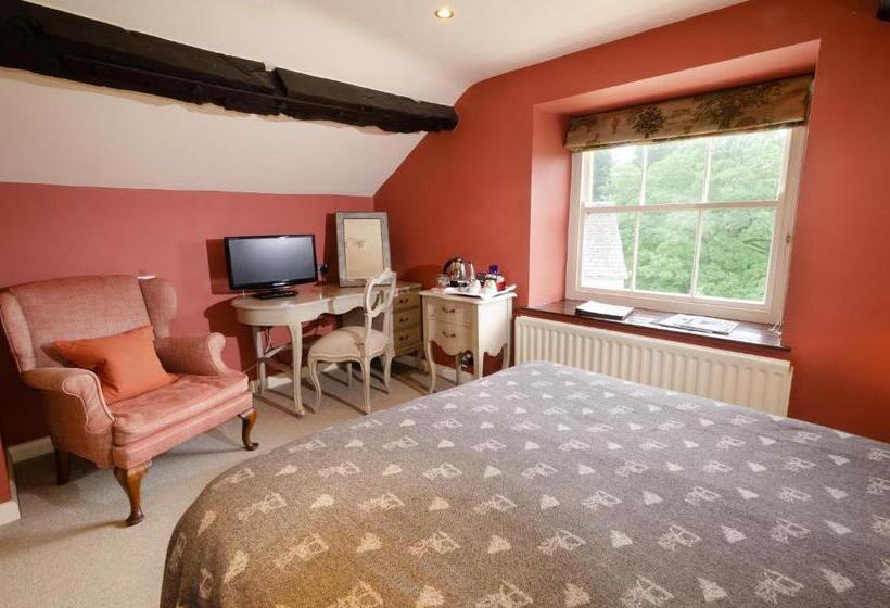 호스텔 Eltermere Inn