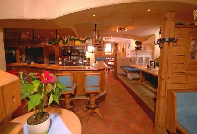 Retkeilymaja Gasthaus Maislau