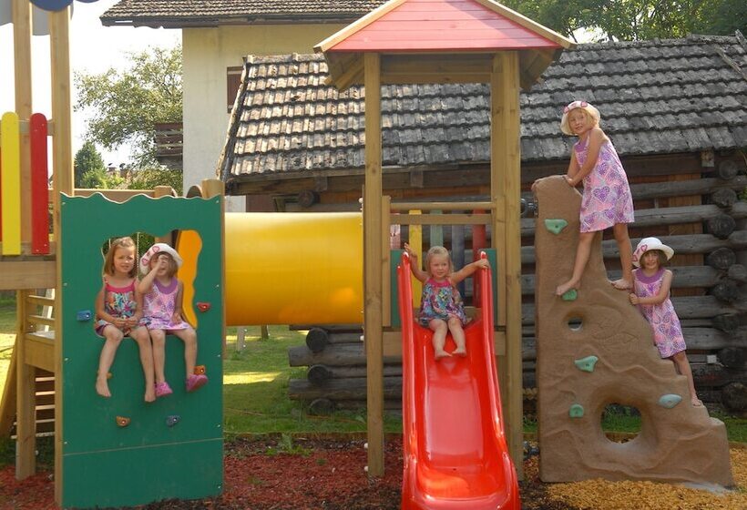 فندق صغير Gasthaus Maislau