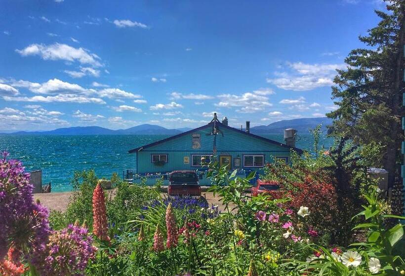 ユースホステル The Islander Inn