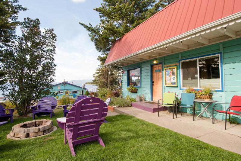 ユースホステル The Islander Inn