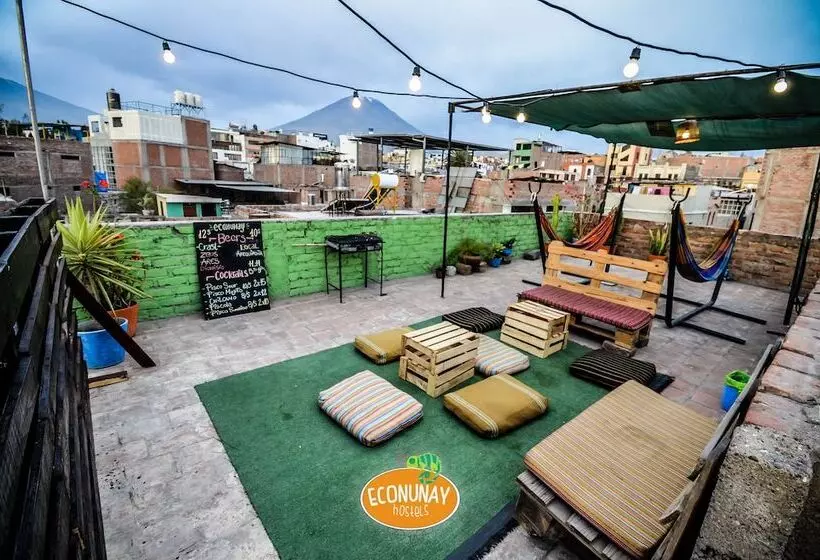 Econunay Hostels