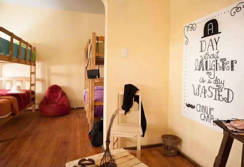 Econunay Hostels