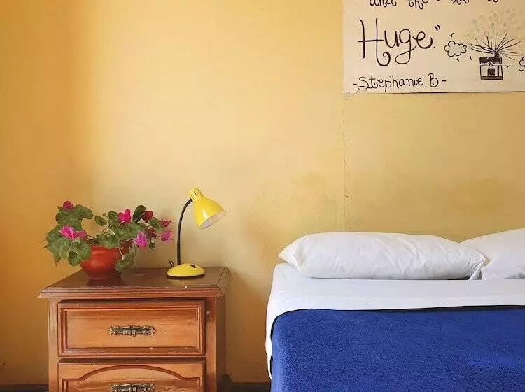 Econunay Hostels