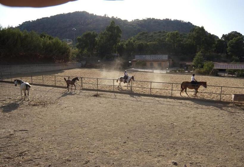 ホテル Agriturismo Al Poggetto