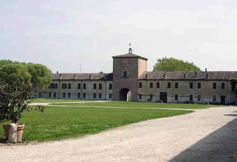 Hotelli Agriturismo Corte Virgiliana