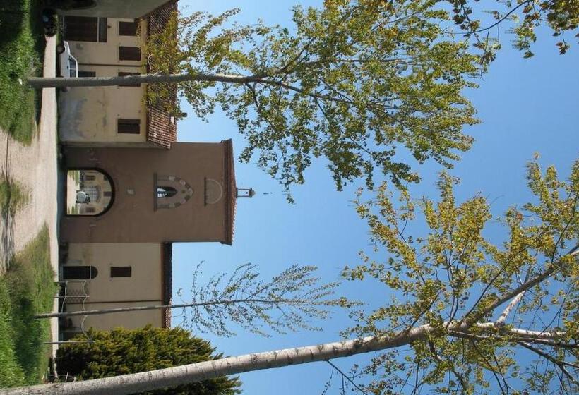 호텔 Agriturismo Corte Virgiliana