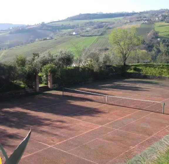 ホテル Agriturismo La Campana
