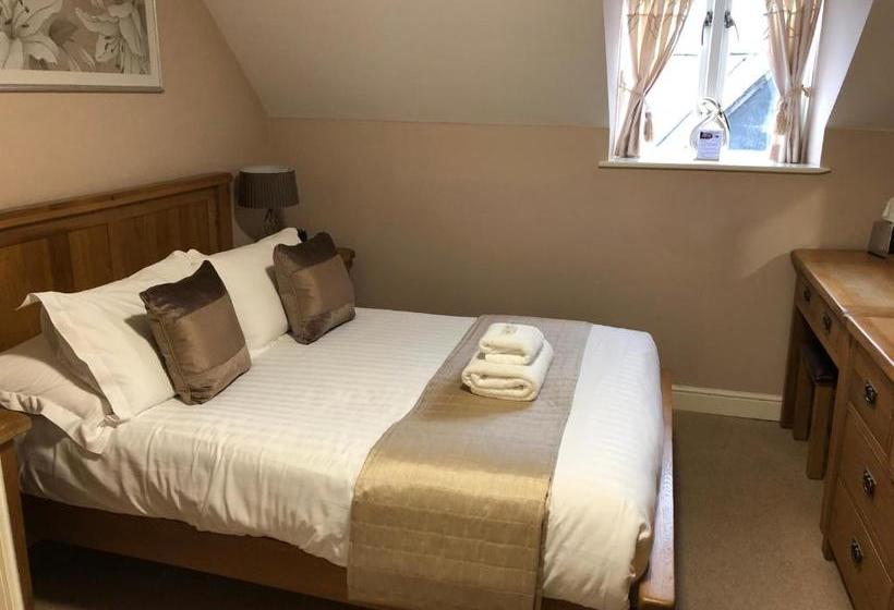 هتل The Corbet Arms