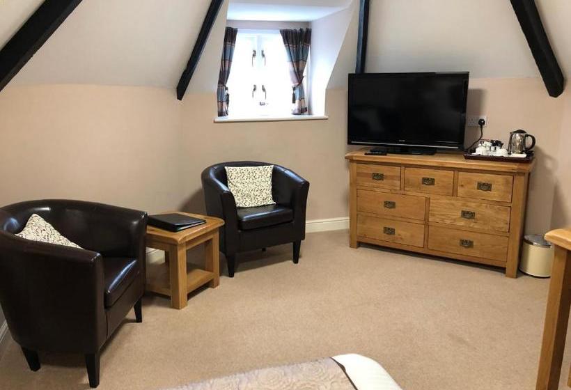 هتل The Corbet Arms