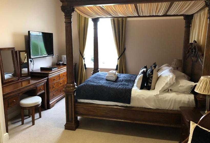 هتل The Corbet Arms