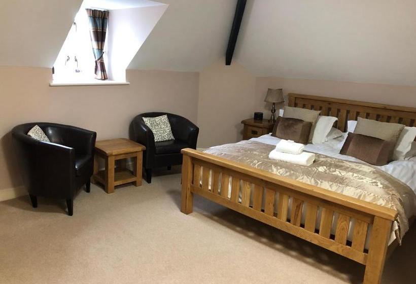 هتل The Corbet Arms