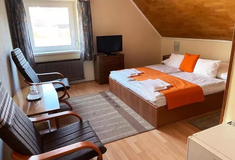 Majatalo Kántás Vendégház Tihany