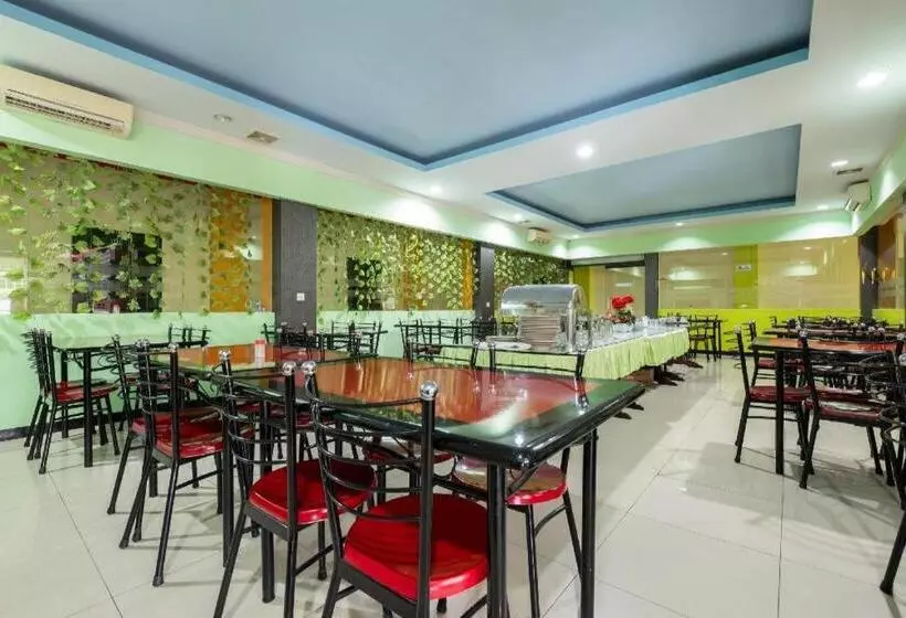 Oyo 329 Hotel Darma Nusantara 2