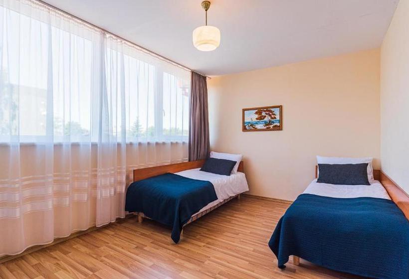 پانسیون Aidaras