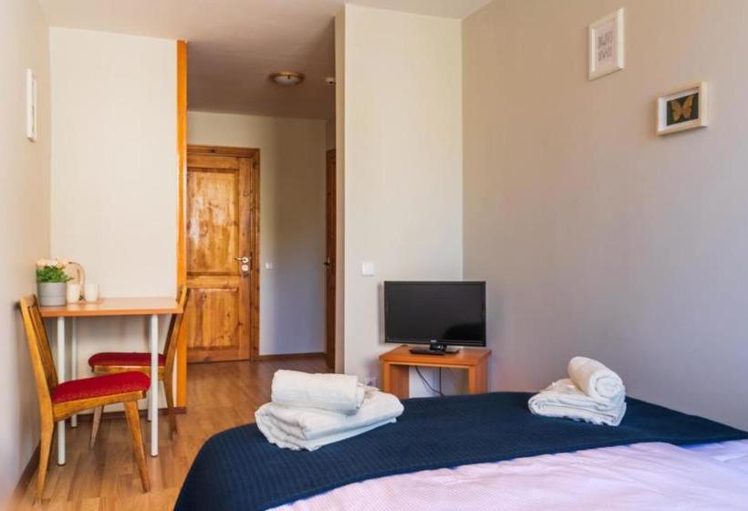 پانسیون Aidaras