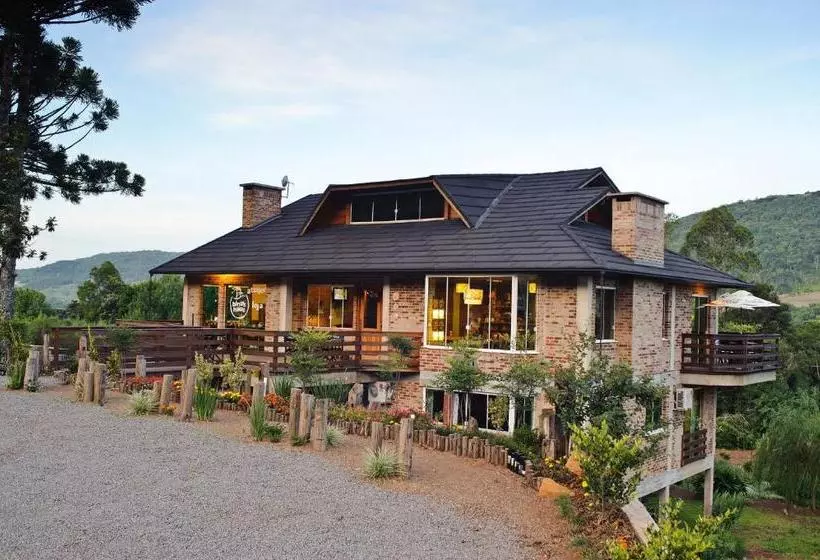 ペンション Bina's Haus Pousada, Cafeteria E Atelier