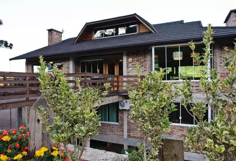 ペンション Bina's Haus Pousada, Cafeteria E Atelier