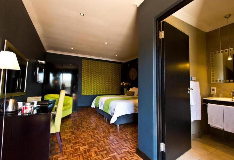 פנסיון Glendower View Guest House