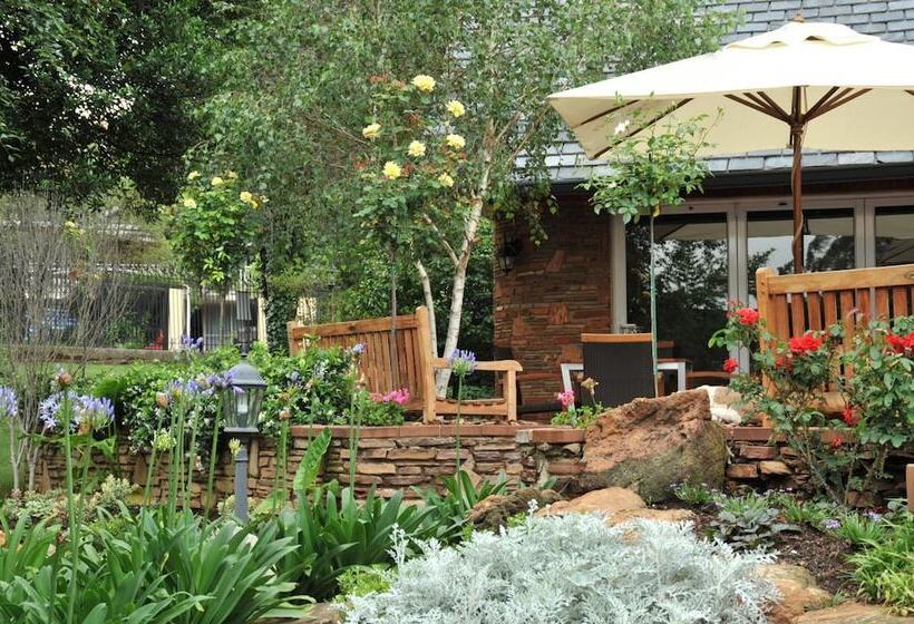 פנסיון Glendower View Guest House