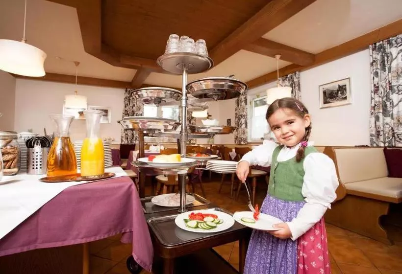 ペンション Gästehaus Sunkler