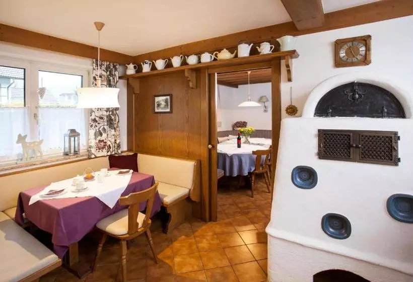 ペンション Gästehaus Sunkler