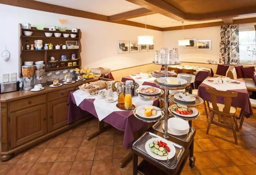 ペンション Gästehaus Sunkler